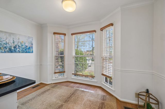 4400 Belmont Park Ter Apt 235, Nashville, TN 37215