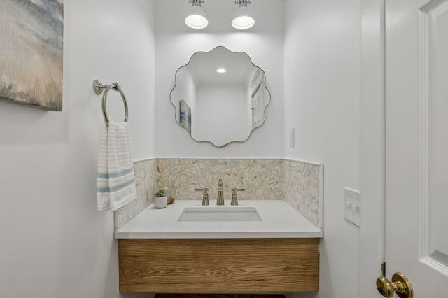 4400 Belmont Park Ter Apt 235, Nashville, TN 37215