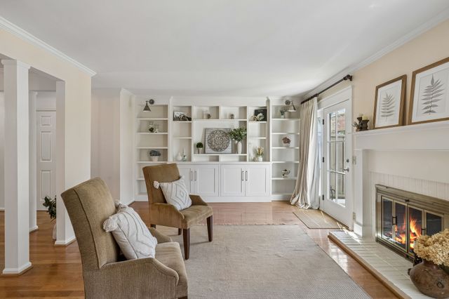 4400 Belmont Park Ter Apt 235, Nashville, TN 37215