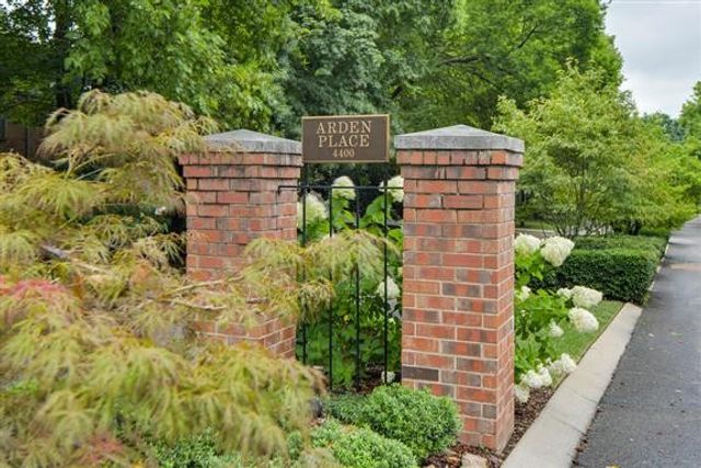 4400 Belmont Park Ter Apt 235, Nashville, TN 37215