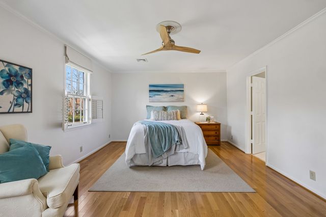 4400 Belmont Park Ter Apt 235, Nashville, TN 37215