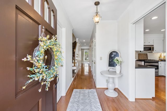 4400 Belmont Park Ter Apt 235, Nashville, TN 37215