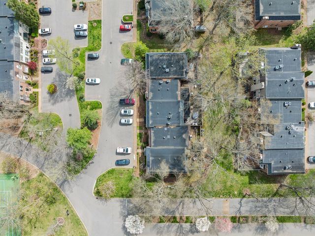 4400 Belmont Park Ter Apt 235, Nashville, TN 37215