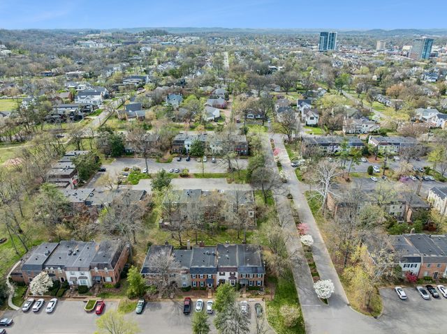 4400 Belmont Park Ter Apt 235, Nashville, TN 37215