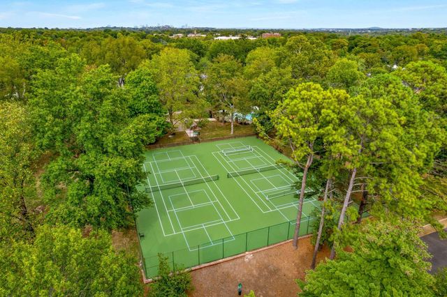 4400 Belmont Park Ter Apt 235, Nashville, TN 37215