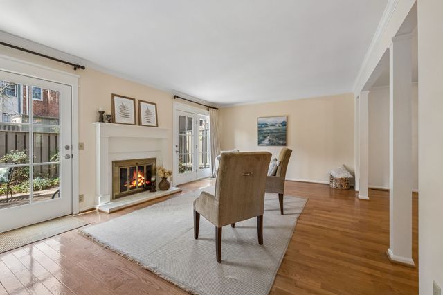 4400 Belmont Park Ter Apt 235, Nashville, TN 37215