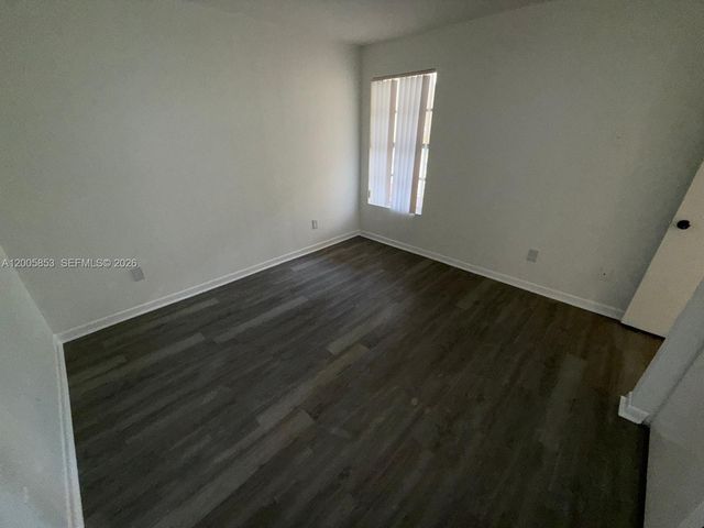 15285 SW 107th Ln 214, Miami, FL 33196