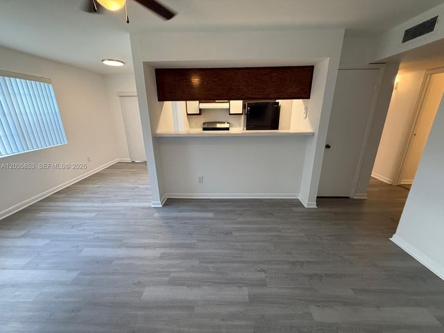 15285 SW 107th Ln 214, Miami, FL 33196