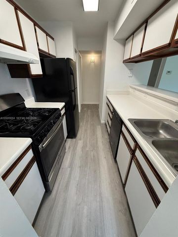 15285 SW 107th Ln 214, Miami, FL 33196