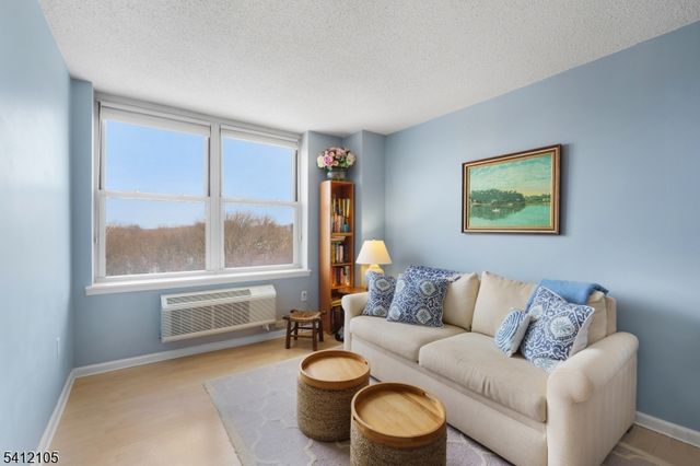 300 Main St 807, Little Falls Twp., NJ 07424