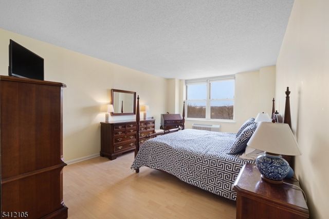 300 Main St 807, Little Falls Twp., NJ 07424