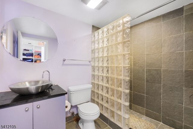 300 Main St 807, Little Falls Twp., NJ 07424