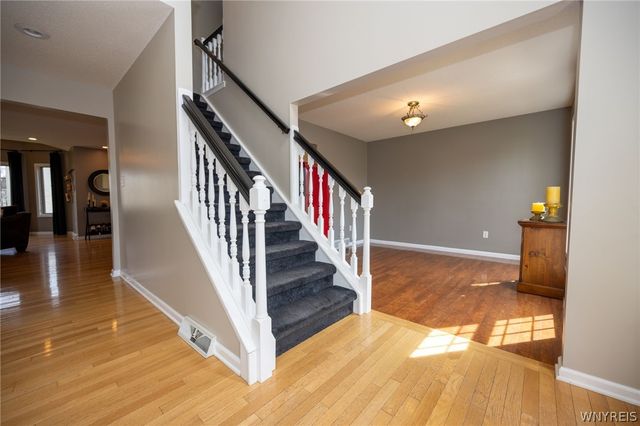 61 Brook Lane, West Seneca, NY 14224