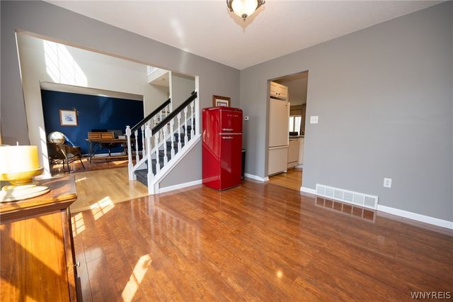 61 Brook Lane, West Seneca, NY 14224