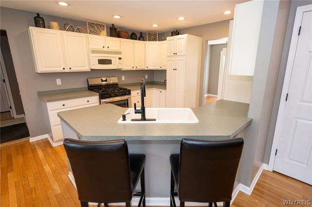 61 Brook Lane, West Seneca, NY 14224