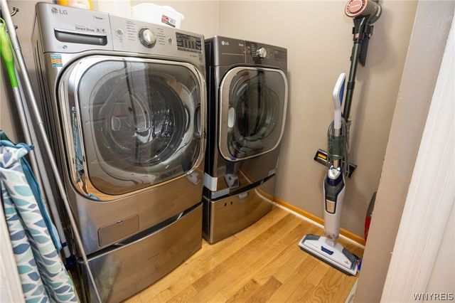 61 Brook Lane, West Seneca, NY 14224