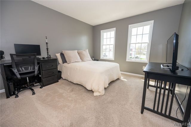61 Brook Lane, West Seneca, NY 14224
