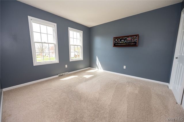 61 Brook Lane, West Seneca, NY 14224