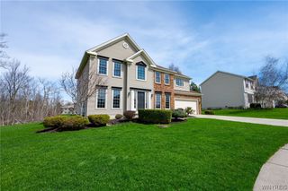 61 Brook Lane, West Seneca, NY 14224