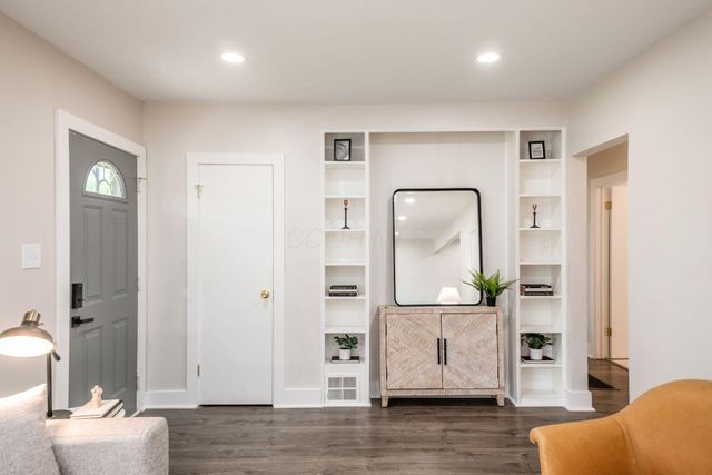 3170 Ainwick Road, Columbus, OH 43221