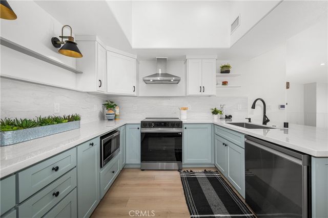 1641 Monterey Road 18E, Seal Beach, CA 90740