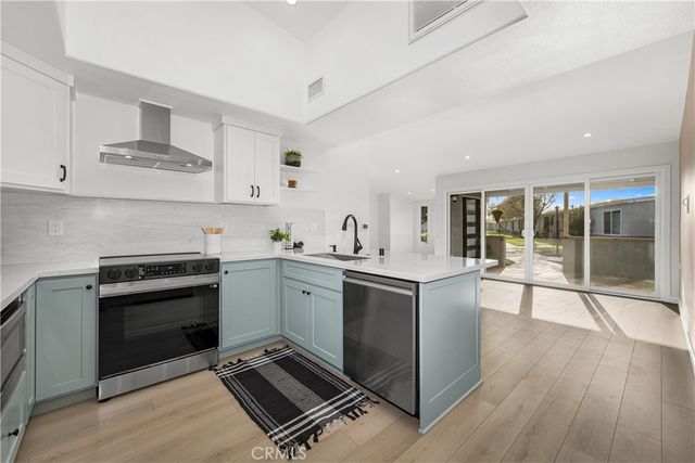 1641 Monterey Road 18E, Seal Beach, CA 90740