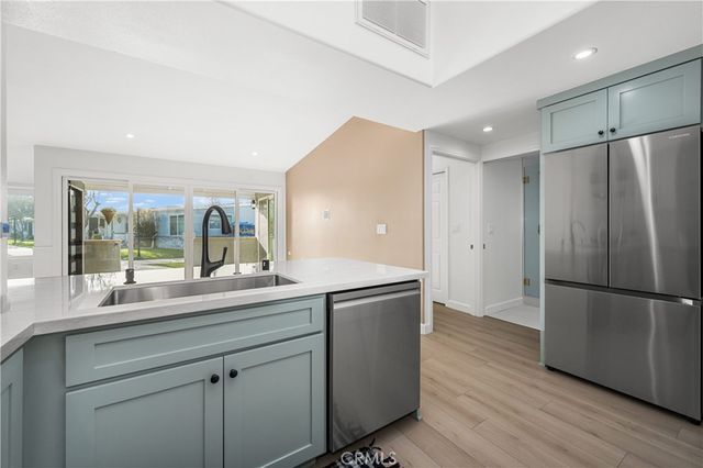 1641 Monterey Road 18E, Seal Beach, CA 90740