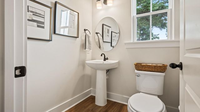 4633 Forest Hills Drive 902, North Charleston, SC 29418