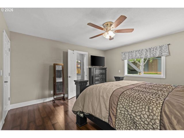 7393 Sw BAYBERRY Dr, Beaverton, OR 97007