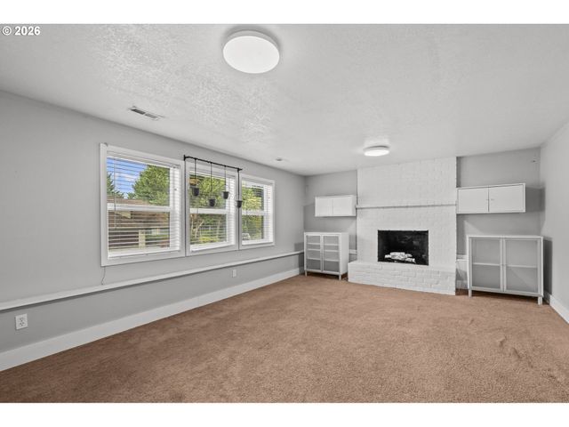 7393 Sw BAYBERRY Dr, Beaverton, OR 97007