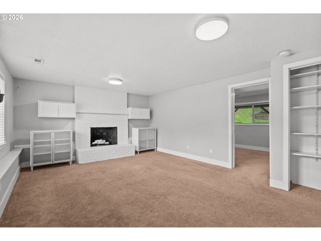 7393 Sw BAYBERRY Dr, Beaverton, OR 97007