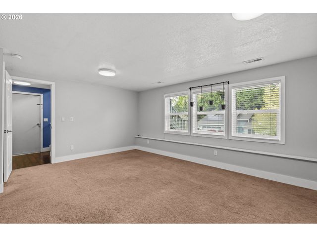 7393 Sw BAYBERRY Dr, Beaverton, OR 97007