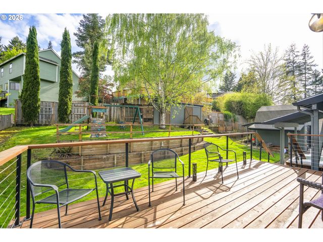 7393 Sw BAYBERRY Dr, Beaverton, OR 97007