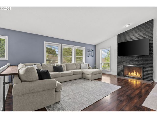 7393 Sw BAYBERRY Dr, Beaverton, OR 97007