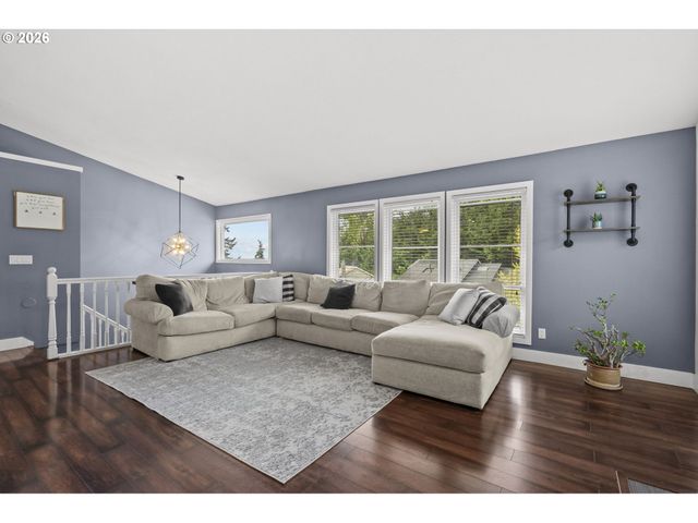 7393 Sw BAYBERRY Dr, Beaverton, OR 97007