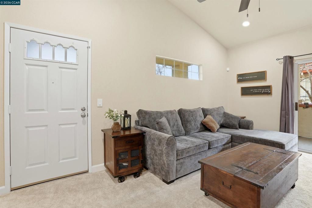 Image 4 of property listing at 7020 7020 Stagecoach Rd G, Dublin, CA 94568