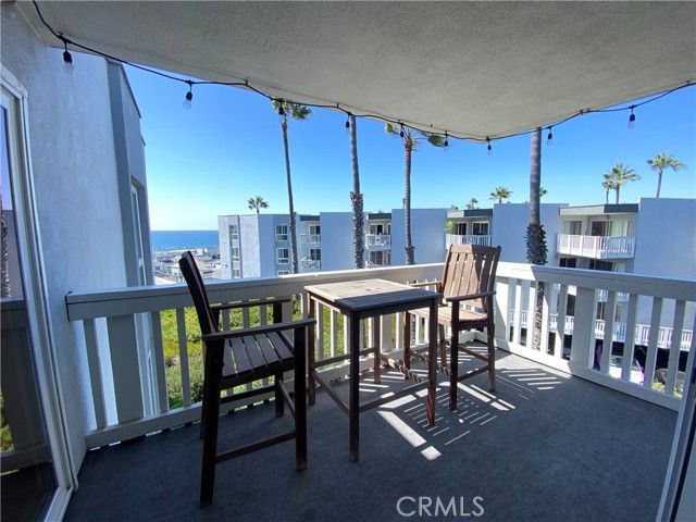 650 The Village 314, Redondo Beach, CA 90277