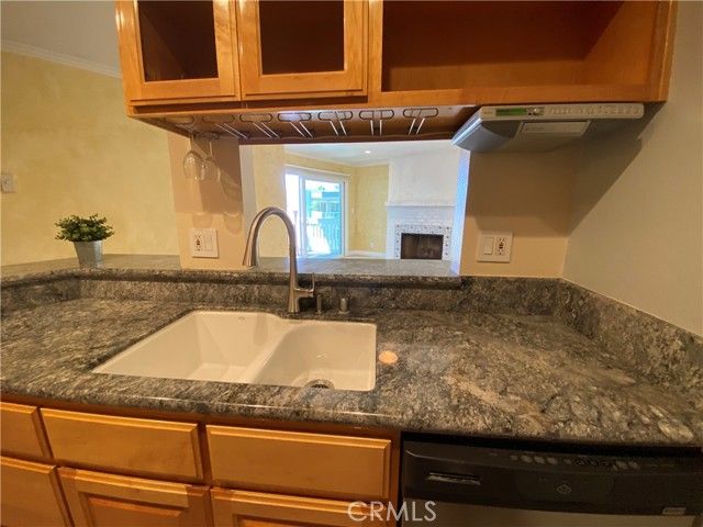 650 The Village 314, Redondo Beach, CA 90277