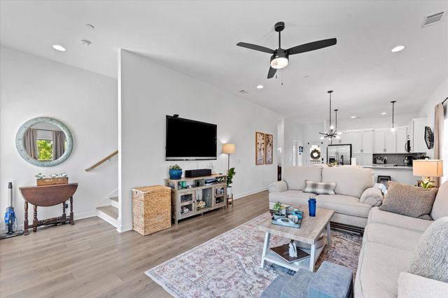 211 Folsom Pass Unit B, Spring Hill, TN 37174