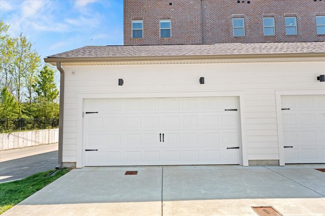 211 Folsom Pass Unit B, Spring Hill, TN 37174