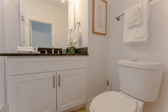 2025 Empire Central Drive 304, Dallas, TX 75235