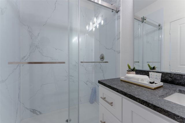 2025 Empire Central Drive 304, Dallas, TX 75235