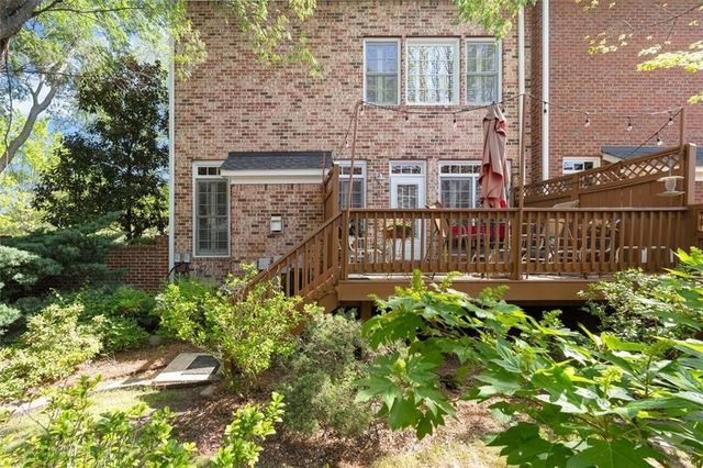 2300 English Ivy Court SE, Atlanta, GA 30339