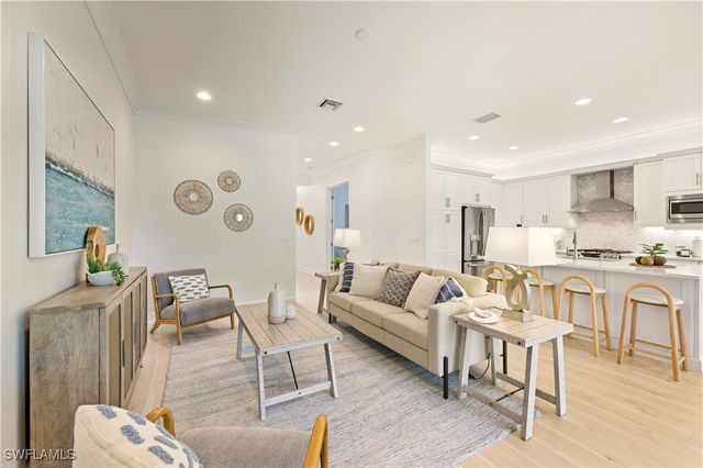 11323 Jacaranda DR, Naples, FL 34120