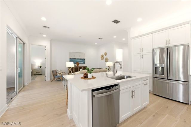 11323 Jacaranda DR, Naples, FL 34120