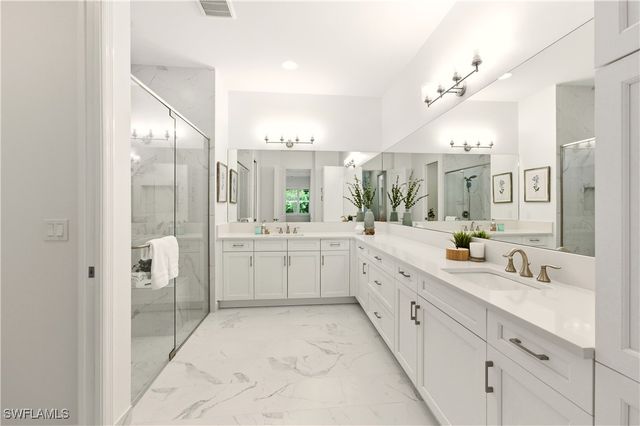 11323 Jacaranda DR, Naples, FL 34120