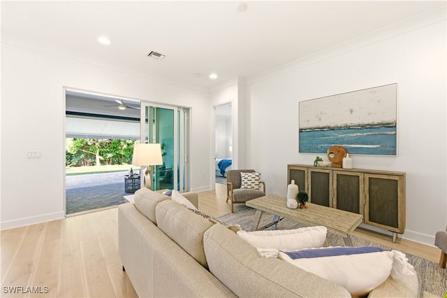 11323 Jacaranda DR, Naples, FL 34120