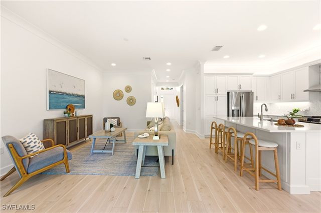 11323 Jacaranda DR, Naples, FL 34120