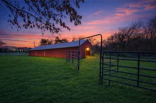 3212 Marthas Chapel Rd, Cunningham, TN 37052