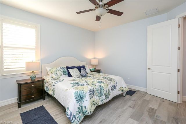 1480 Curlew AVE, Naples, FL 34102